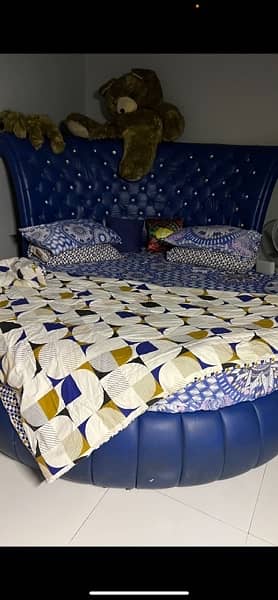Round Bed with mattress 2