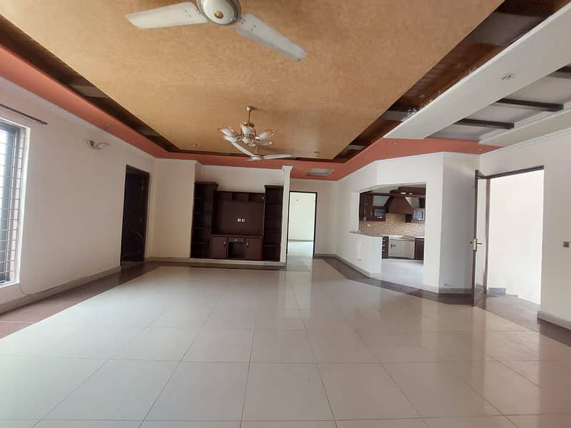 1 Kanal Upper Portion Available For Rent 3