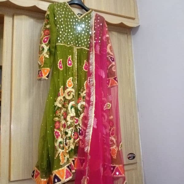 Bridal Mehndi Outfit 4