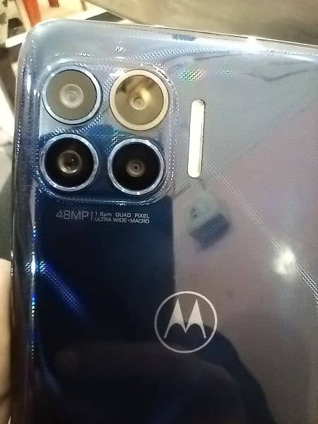 Motorola One 5G 8