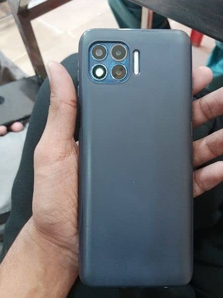 Motorola One 5G 10