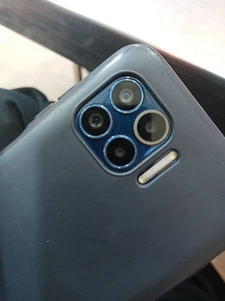 Motorola One 5G 11