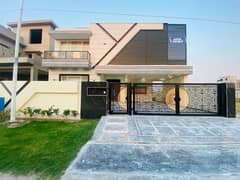 1 Kanal Brand New Furnished House For Sale 0