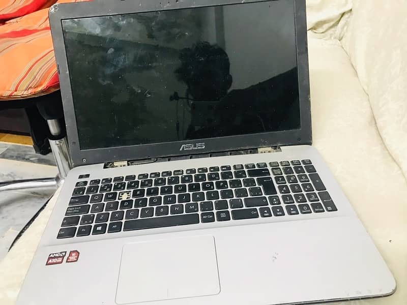 Asus laptop with no processor and hard drive 1