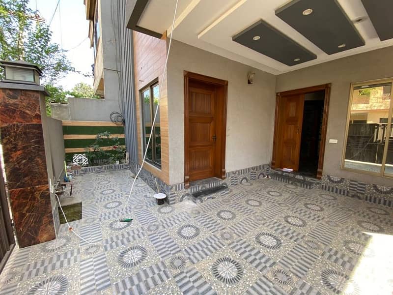 8 Marla VIP Brand New Full Tile Floor VIP Lower Portion For Rent In Johar Town Phase 2 5