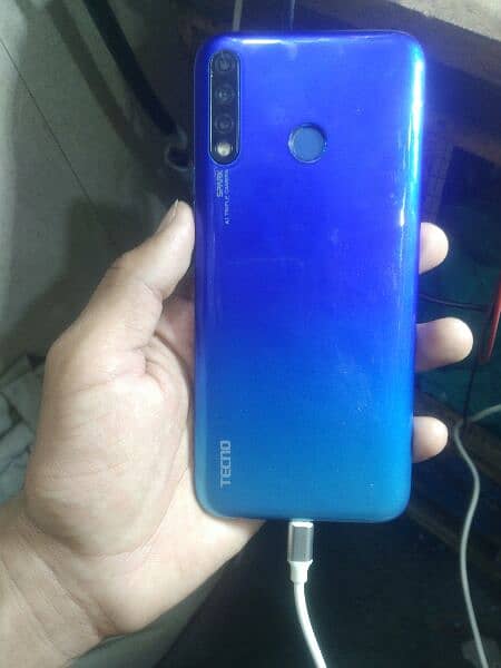 Tecno spark 4 3