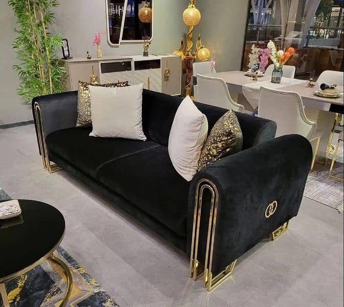 Luxury Sofa Set Available 5