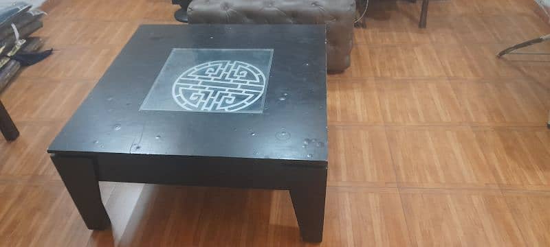 table in good condition 2