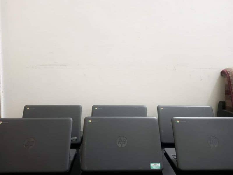 HP ChromeBook 11 G6 PlayStore 4GB RAM 16GB Storage (03335471922) 1
