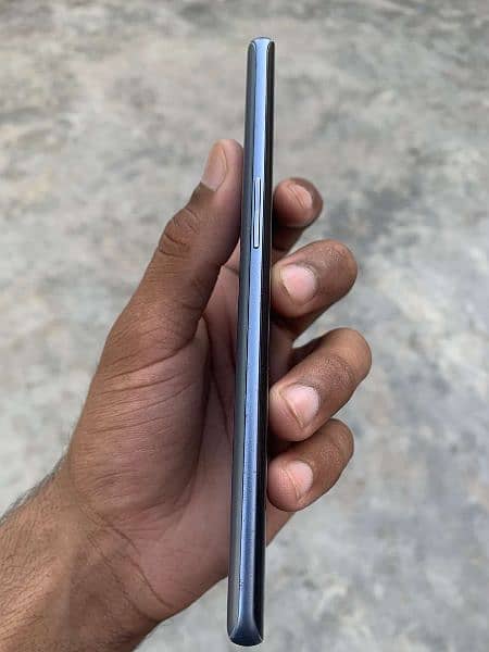 OnePlus 8 5G 4
