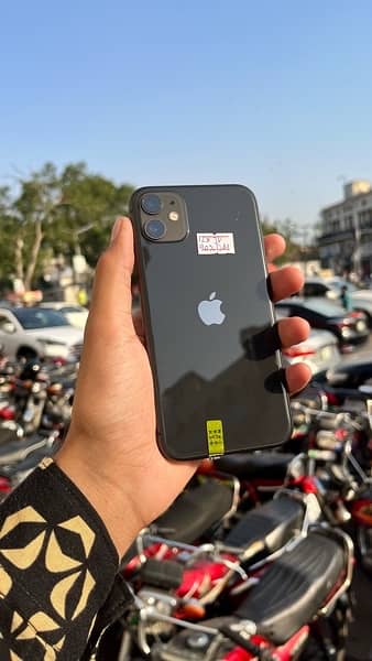 iPhone 11 64GB non pta jv 10/9 condition 4 months sim time 0