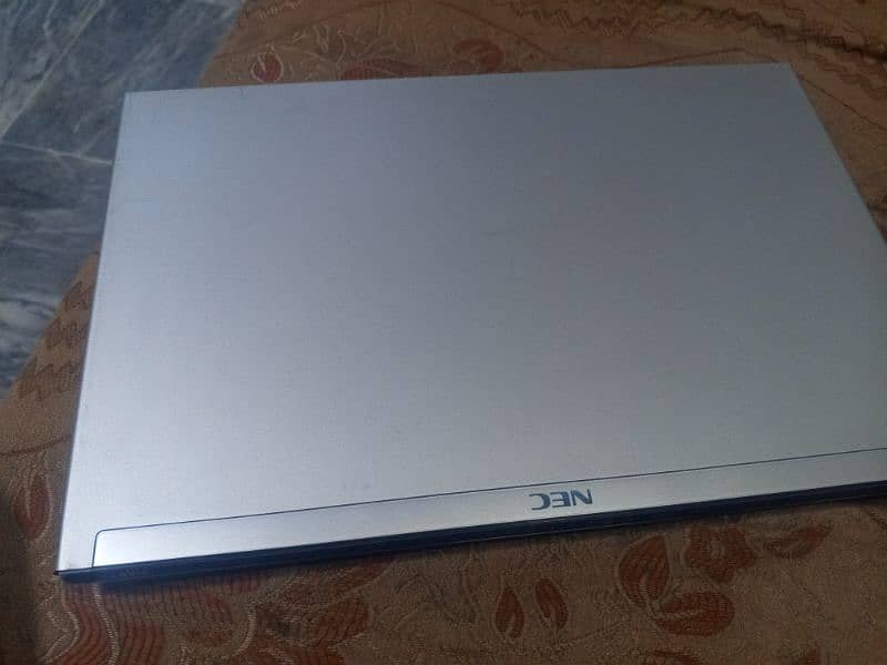 NEC i5 3rd ultrabook very slim and very light weight 200gm 3
