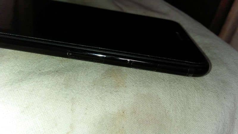 I phone 7plus 10/10 PTA 32GB  approved shine Black color 2