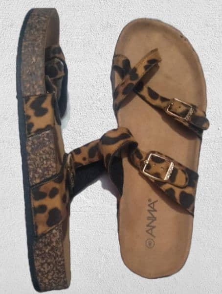 Anna branded leapord sandals 1