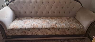 1 Sofa's complete set in 10/9 condition. . .
