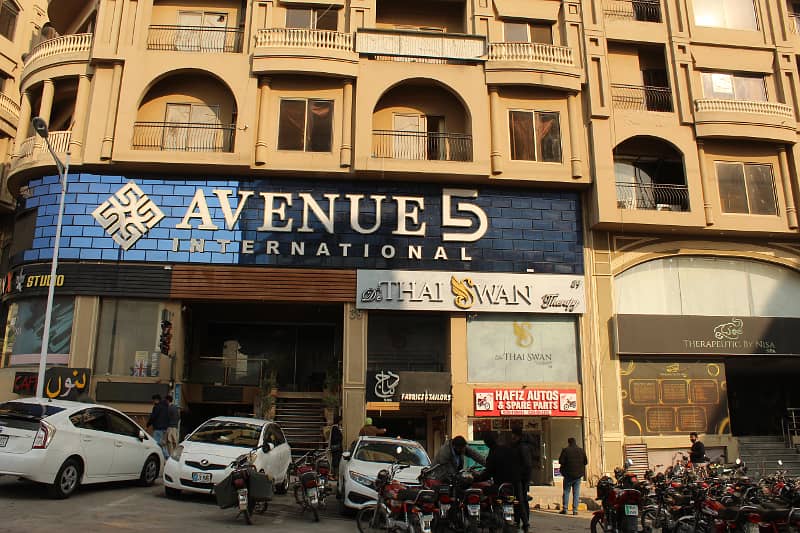 570 Sq-ft shop for sale in civic center Bahria phase 4 2
