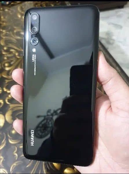 huawei 20 pro 6/128 with charger dual sim approve 3