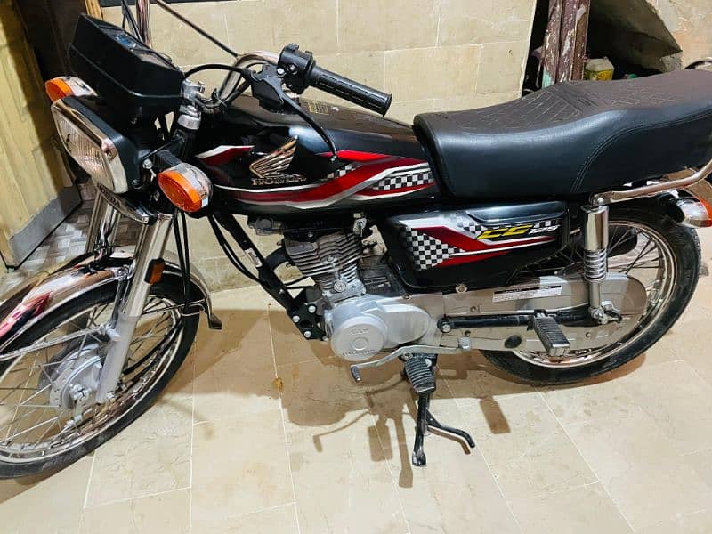 HONDA 125 ONLY FEW MONTHS USED 4
