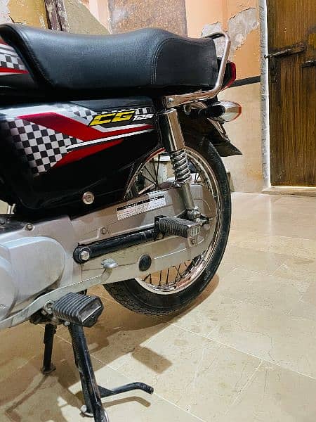 HONDA 125 ONLY FEW MONTHS USED 6