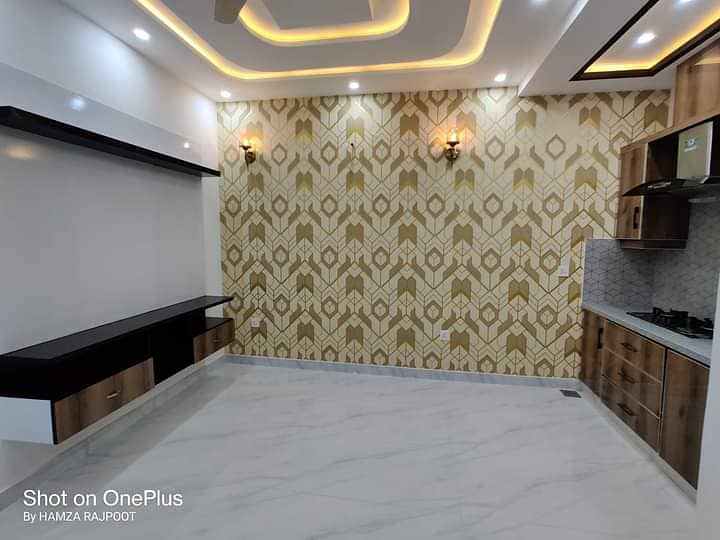10 Marla Upper Portion Is Available For Rent In Pakarab 4