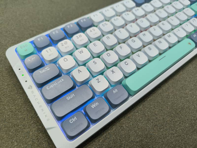 Mechanical Keyboards + Switches + Keycaps (Custom Gaming Keyboards) 13