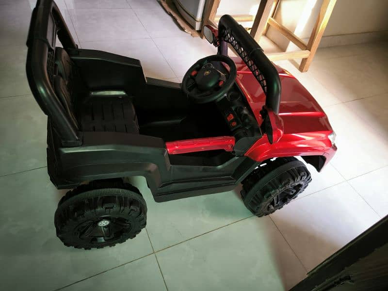 2 seat kids car, 4 wheel motor - 1 steering motor 4