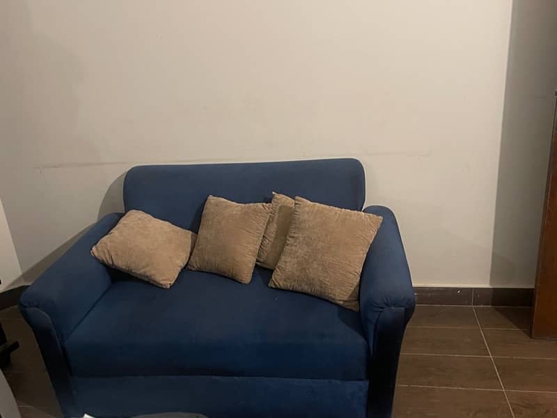 Sofa in Blue color 3