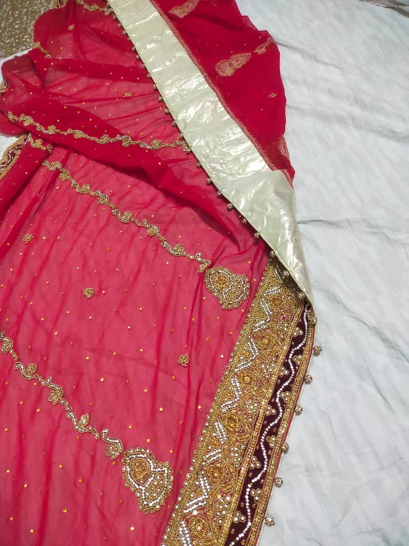 Dulhan/ bridal dress for urgent sale 1