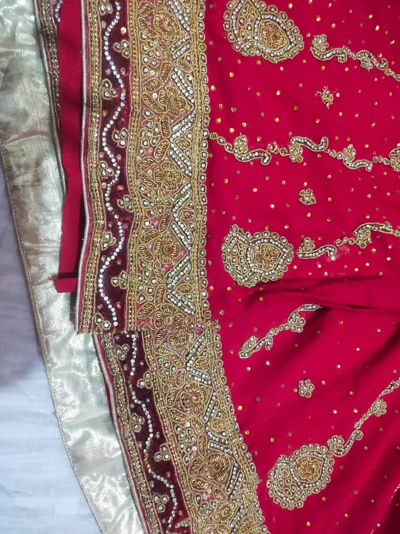 Dulhan/ bridal dress for urgent sale 2