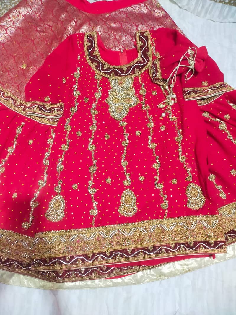 Dulhan/ bridal dress for urgent sale 4