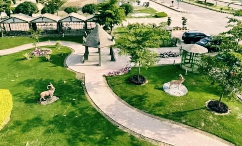 5 Marla Phasing Park Plot For Sale in Safari Garden Housing Society Lahore 0