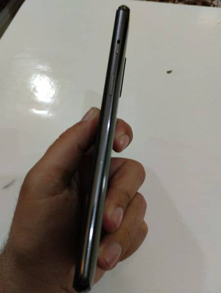 one plus 7 lush 10/10 condition 8 256 855 snapdragon 5