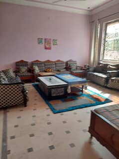 Beautiful One Kanal Upper Portion For Rent 0