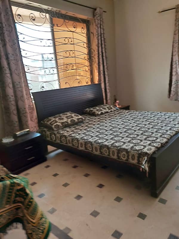 Beautiful One Kanal Upper Portion For Rent 5