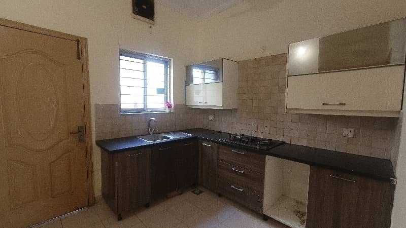 5 Marla Centrally Located House Available In Divine Gardens For Sale 10