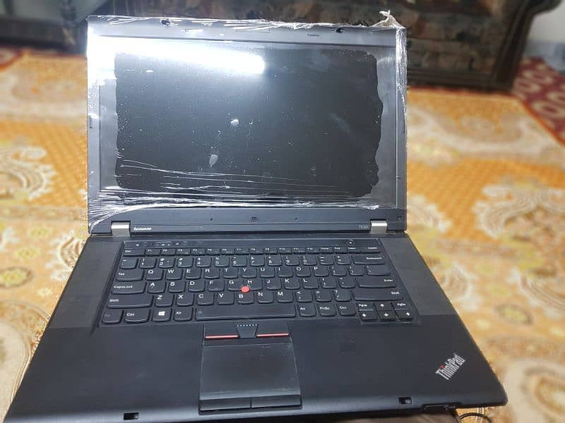Beautiful Classic laptop with black colour 2