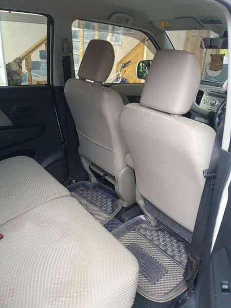 Suzuki Wagon R 2013 4