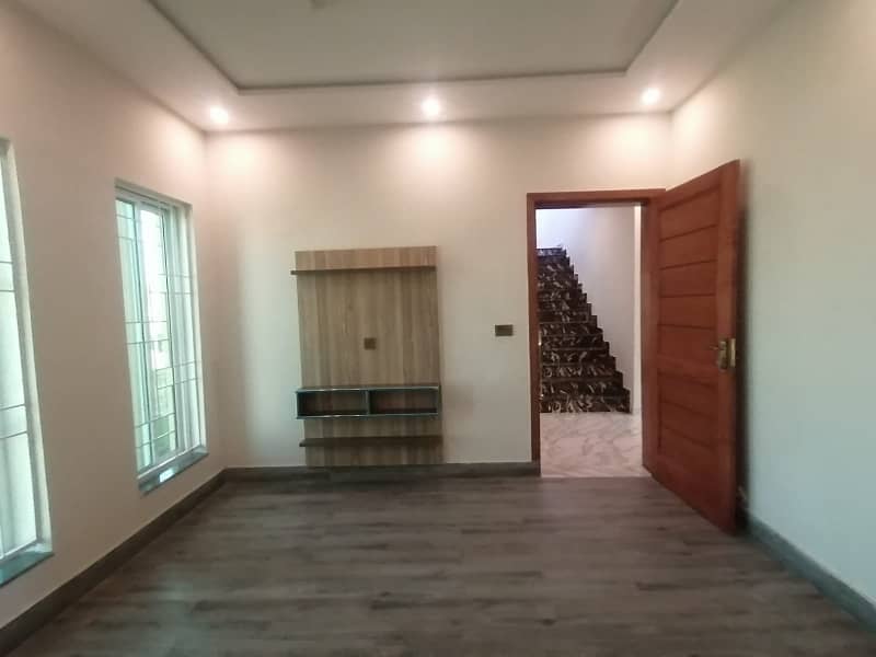 1 Kanal Brand New Double Storey House  For Sale College Road Lahore 32