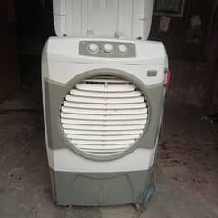 air cooler with six bottles