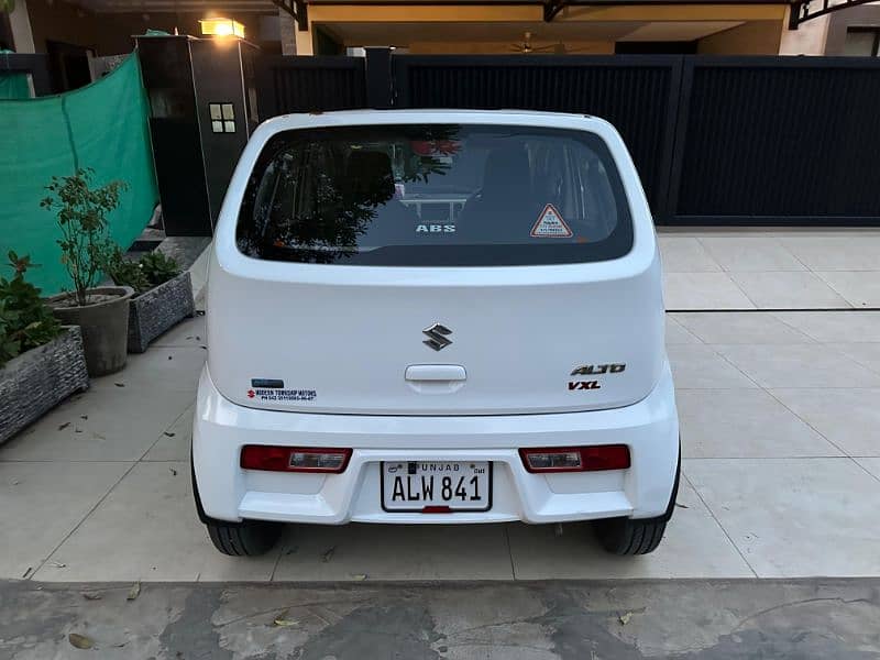 Suzuki Alto VxL AGS 2022 White 10