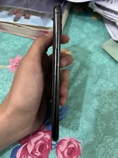 iPhone 11pro max jv 64 gb 10/10 water pack