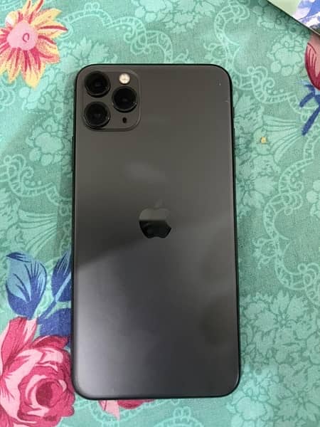 iPhone 11pro max jv 64 gb 10/10 water pack 4