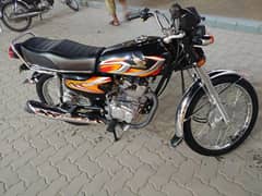 Honda 125 for Sale out