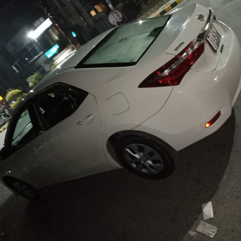 Toyota GLI 2015 1