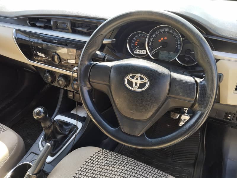 Toyota GLI 2015 9