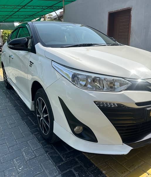 Toyota Yaris 2022 full option just like zero meter 2