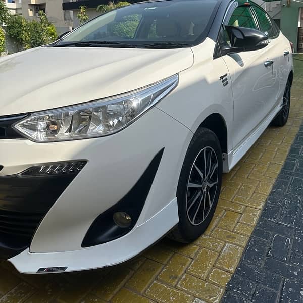Toyota Yaris 2022 full option just like zero meter 10