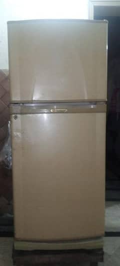 Dawlance medium size fridge excellent condition 03004102439 price fnf