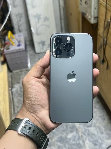 I Phone 13 Pro 512GB Jv 98% Health 10/10 Condition  Sim Time Available 0