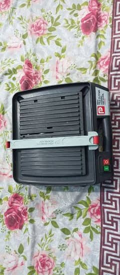 selling brand new wet tile cutter import from UK